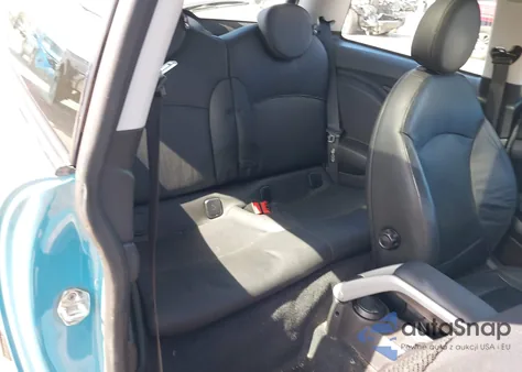 2009 Mini Cooper z USA, uszkodzony, nr VIN WMWMF33529TW71431